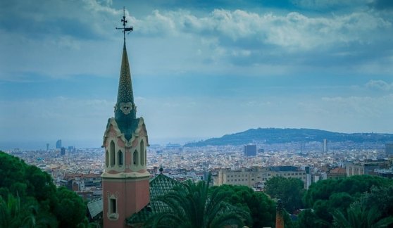 برشلونة